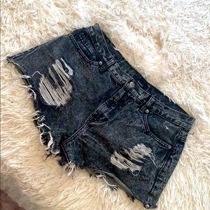 ACID WASHED DISTRESSED SHORTS